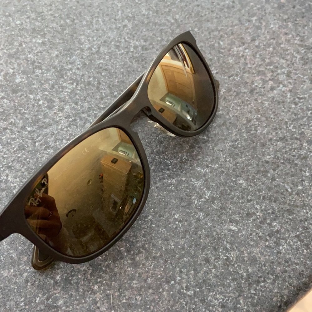 Women’s Ray-Ban Chromance polarized sunglasses